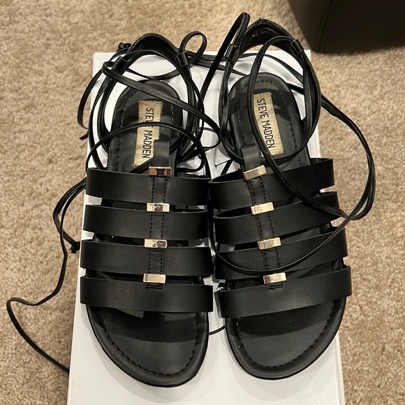 Steve Madden sandals - Picture 1 of 2